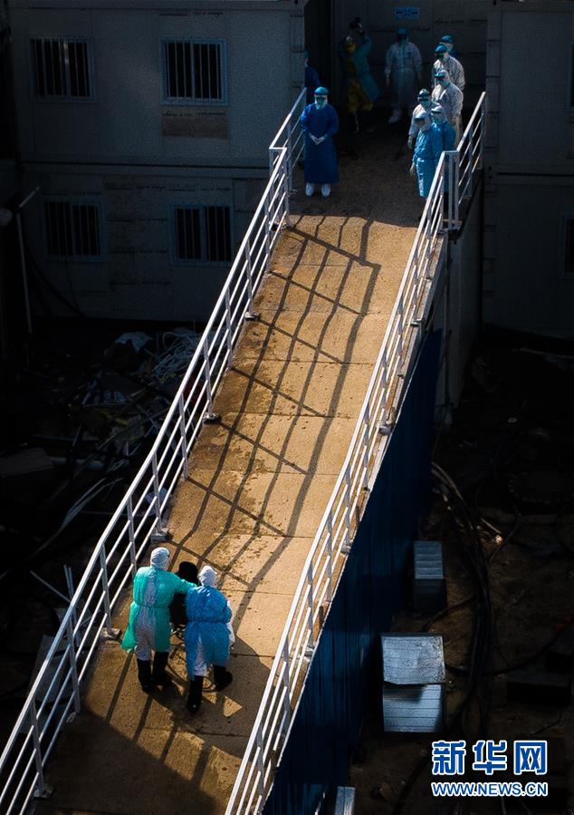 (新华全媒头条·图文互动)(15)伟大旗帜引领历史巨变——习近平新时代中国特色社会主义思想指引“十三五”经济社会发展述评